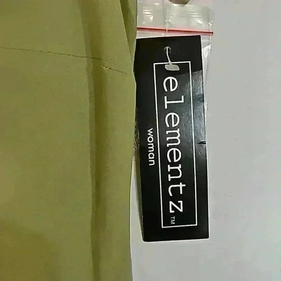 Elementz Womens top sz 1X color green shortsleeve blouse button front ca… - Picture 4 of 15